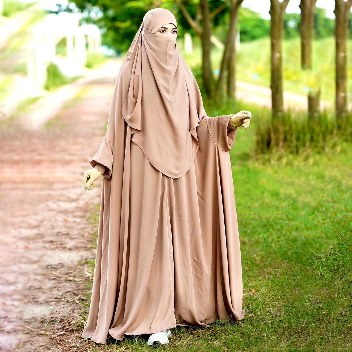 Floor Touch Long Abaya-ফ্লোর টাচ লং